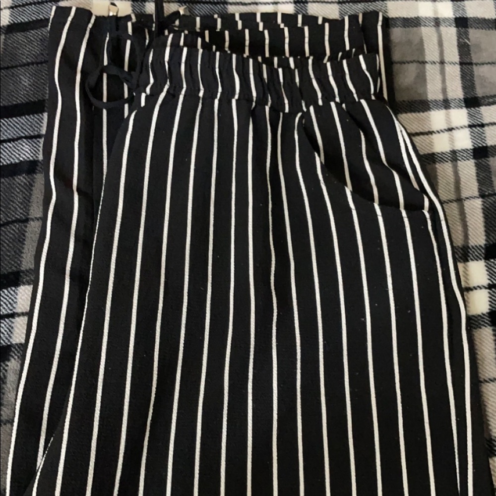 striped flowy dress pants, size L